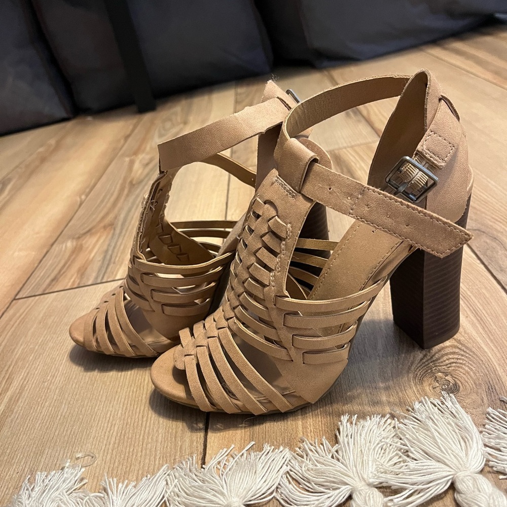 Merona nude heels